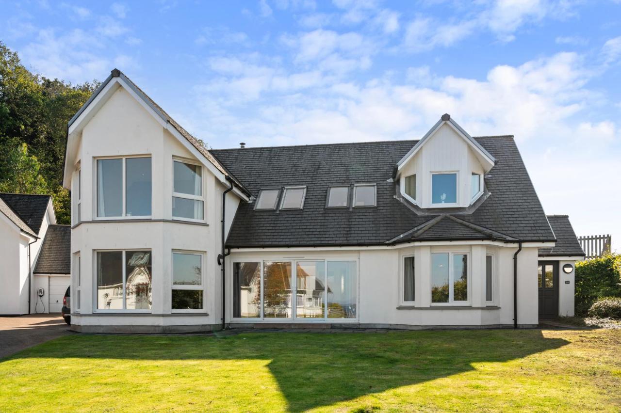 Stunning Sea Views Luxury 4BR Beach House — 4-Star Luxury Hotel in Oban, United Kingdom