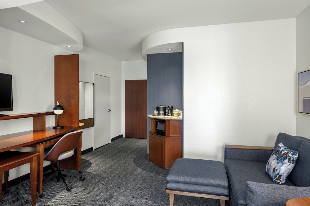 Courtyard by Marriott Evansville East - photo 6