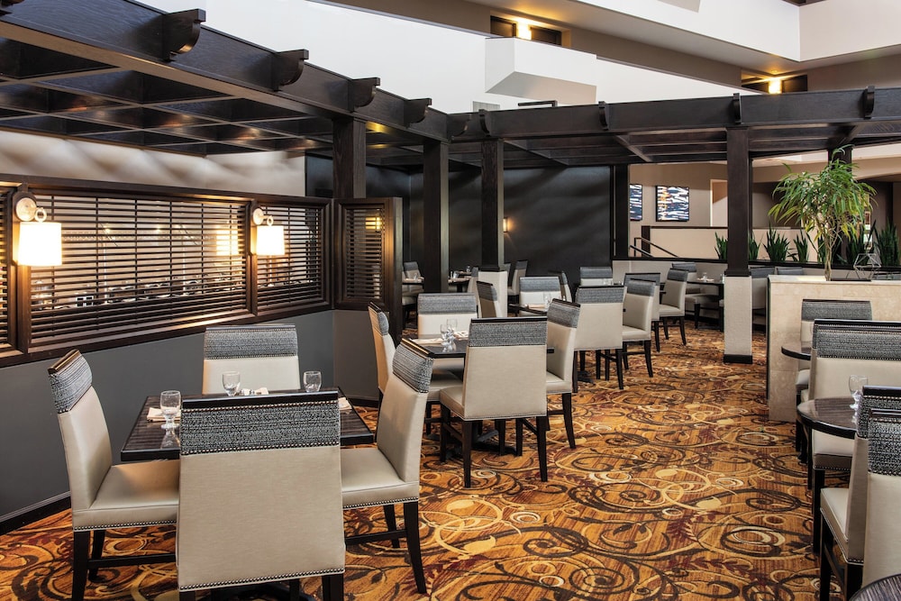 Sheraton Minneapolis West Hotel - photo 56