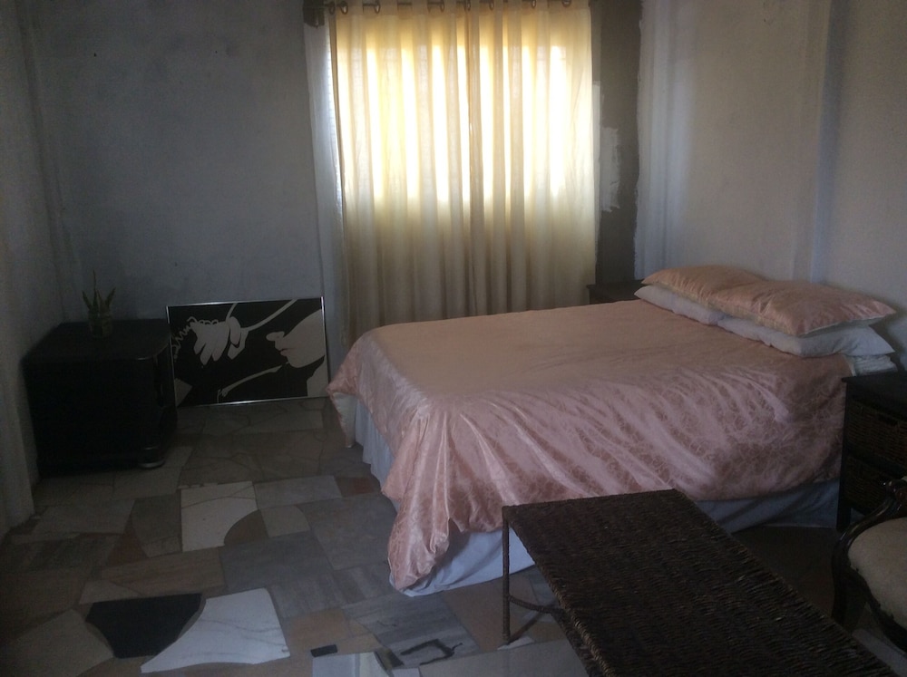 Nhaka Savaal Cottages in Ruwa, Zimbabwe