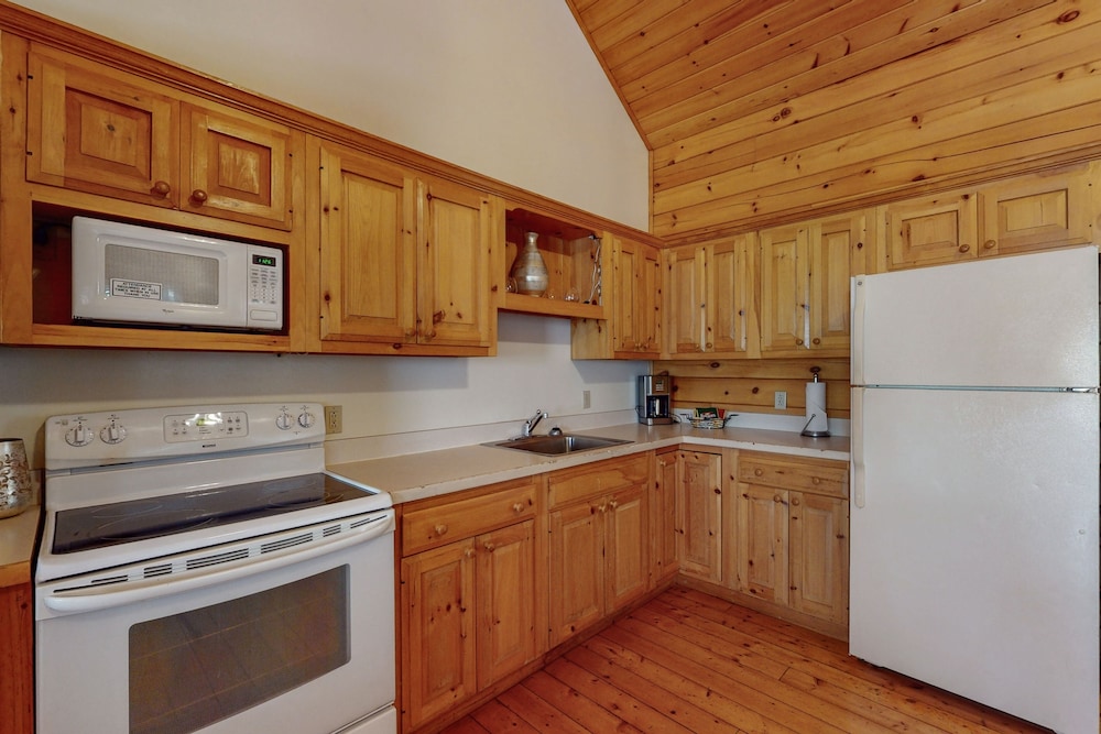 Point Lookout Resort - photo 10