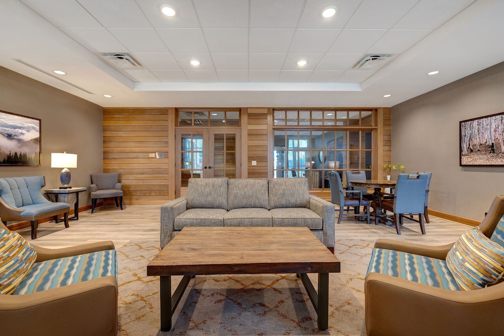 Fairfield Inn & Suites by Marriott Colorado Springs East Ballpark - photo 4
