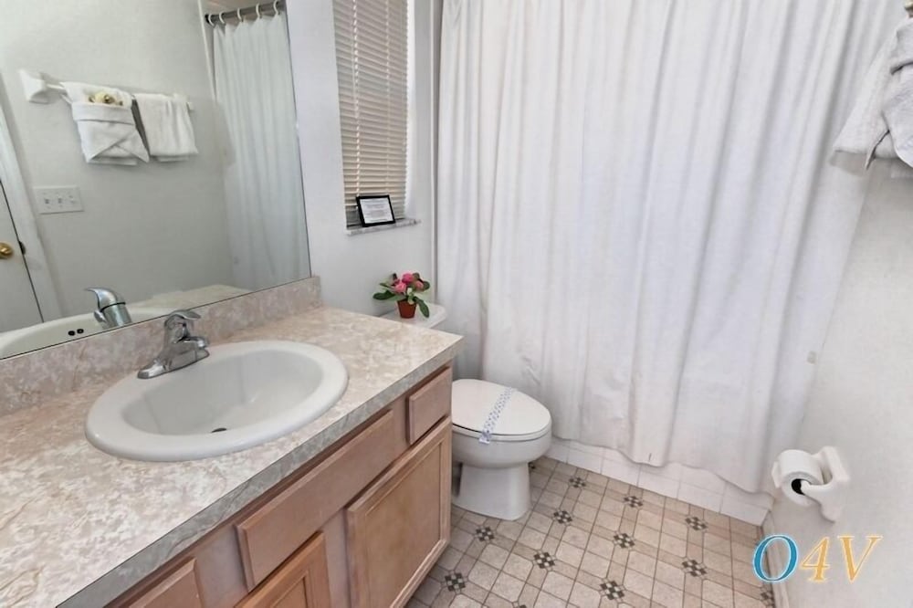 Ov248 Emerald Island 4 Bed 3 Baths Townhome - photo 9