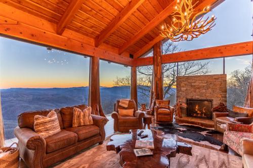 The Flying Eagle at Eagles Nest - last minute hotel in Banner Elk