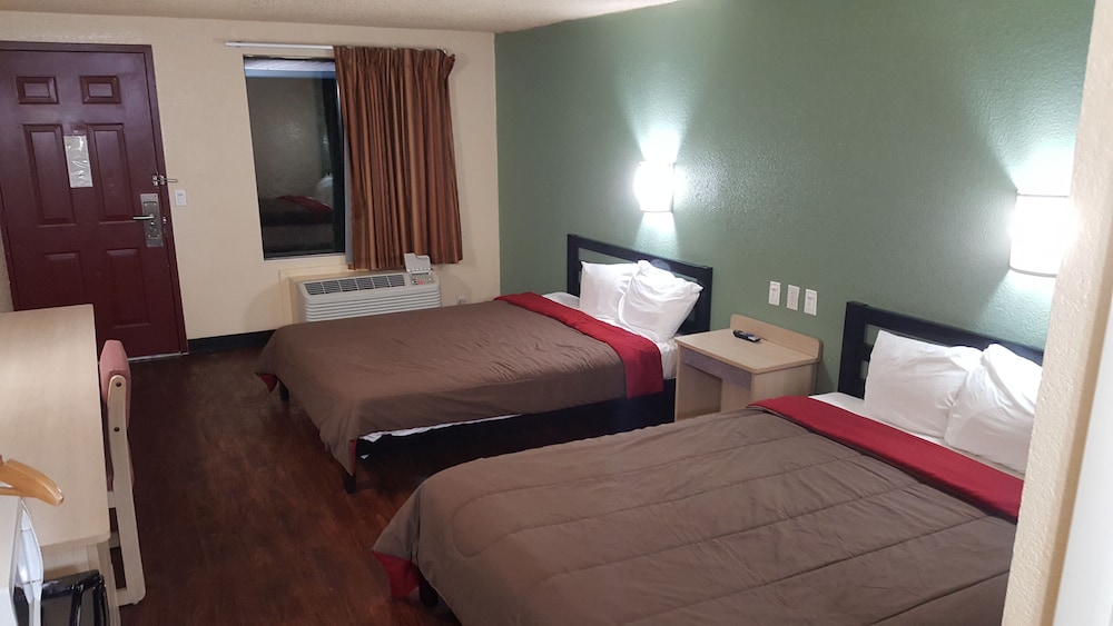 Mentor Home Inn - photo 13