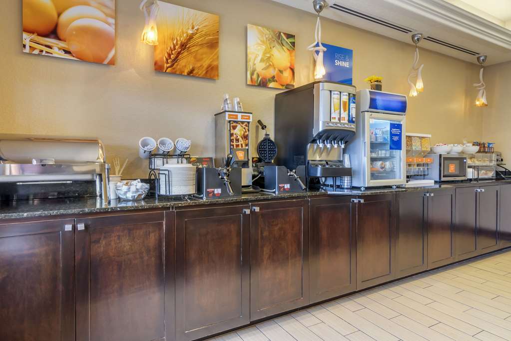 Comfort Inn & Suites Northeast Gateway - photo 39