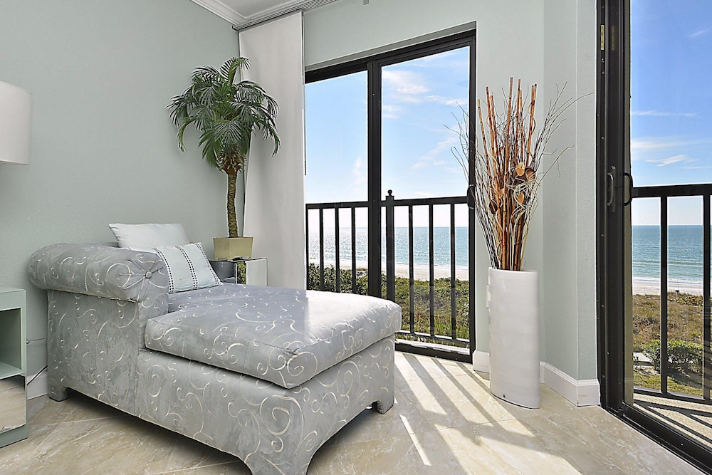 Land's End 11 406 Beach Front Premier - photo 10