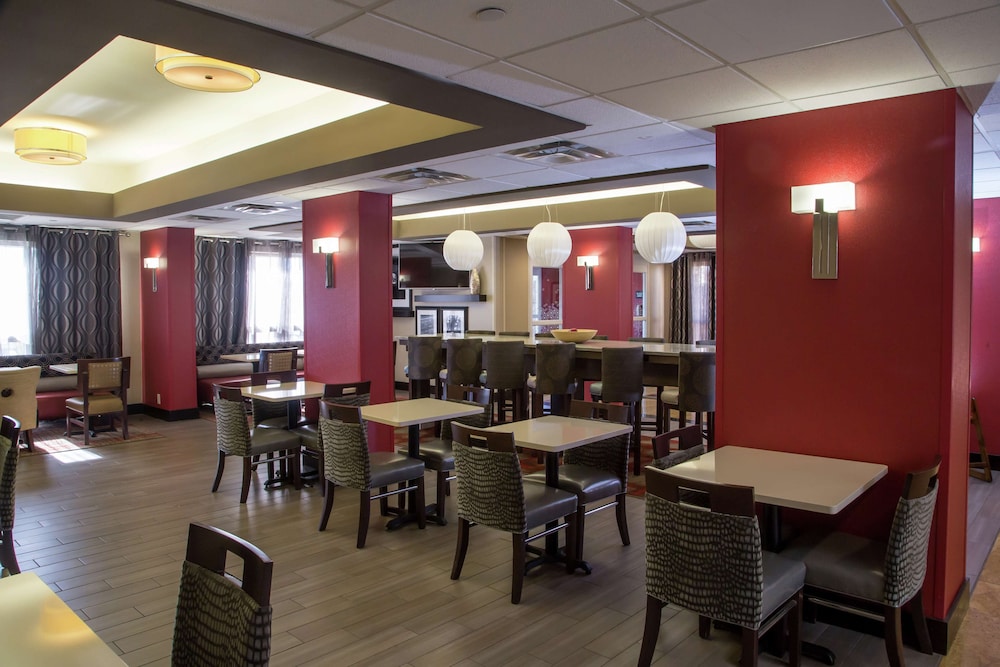 Hampton Inn Oxford West - photo 69