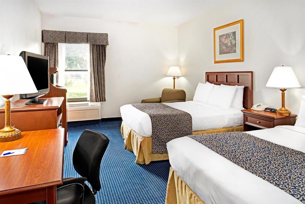 Baymont Inn & Suites Omaha NE - photo 2