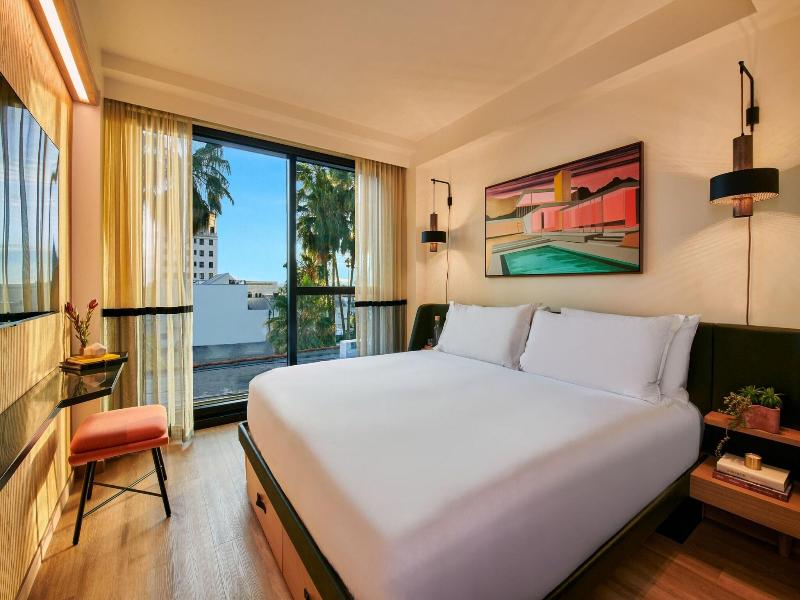 Hollywood Volume A Tribute Portfolio Hotel — 4-Star Luxury Hotel in Los Angeles, United States