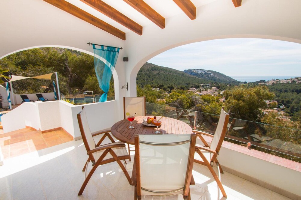 House With in Teulada With Wonderful sea View Private Poo — 4-Star Luxury Hotel in Teulada, Spain