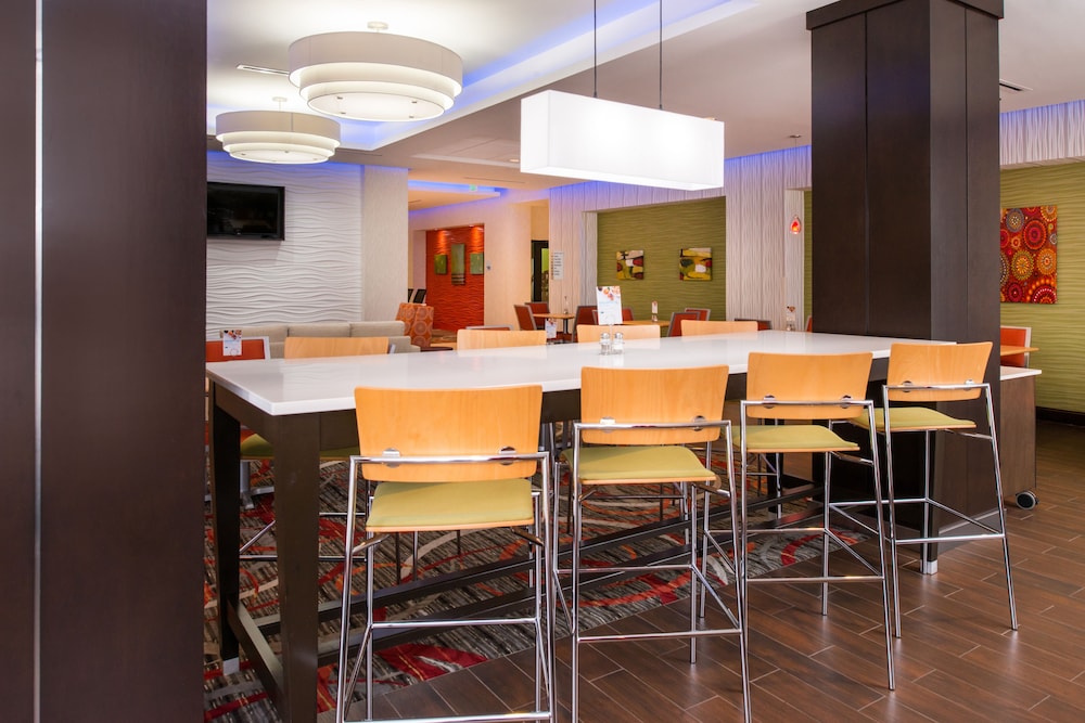 Holiday Inn Express Hotel & Suites Monroe - photo 49