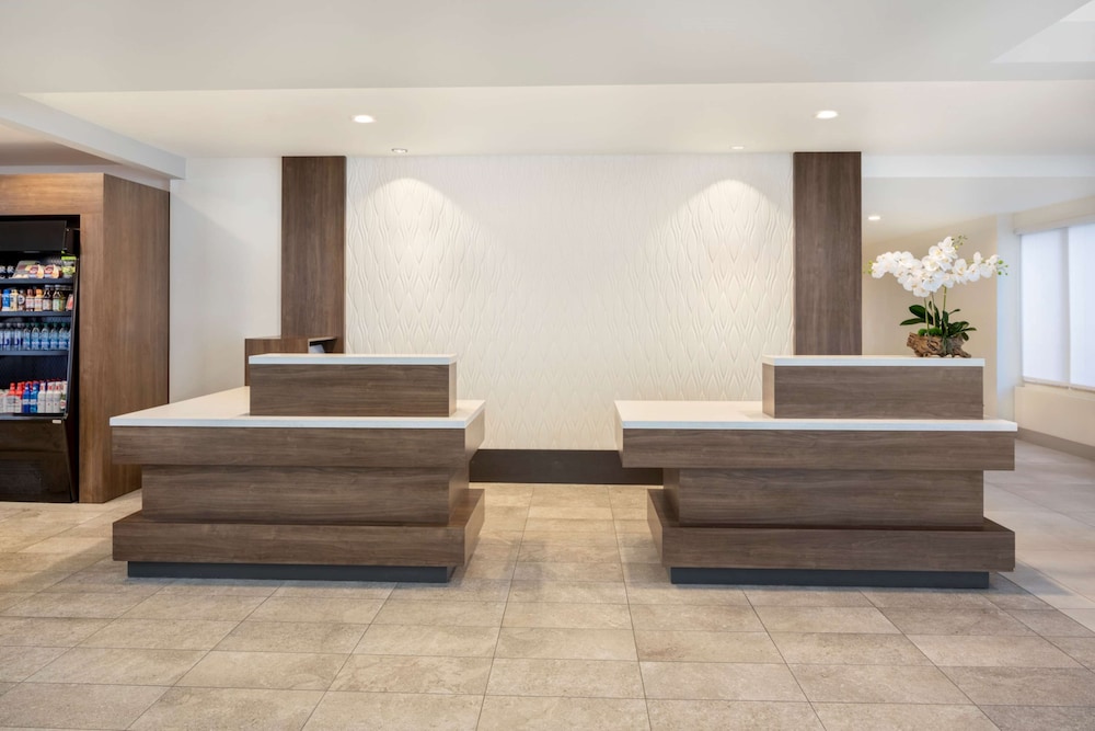 Hilton Garden Inn Miami Airport West - photo 5