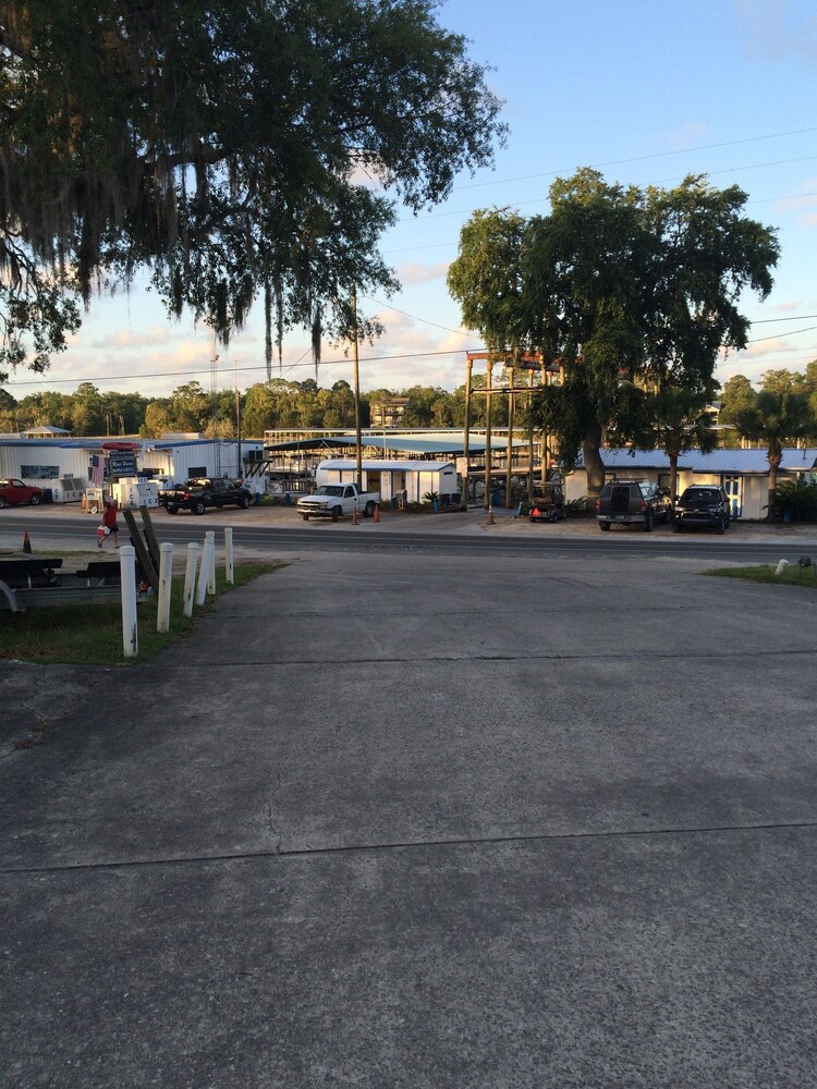 Steinhatchee River Inn - photo 126