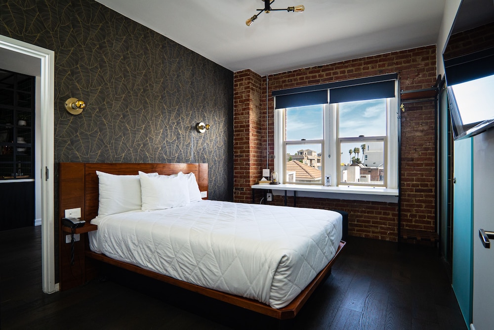 H Hotel - photo 10