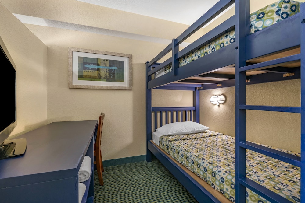 Holiday Inn Resort Orlando Lake Buena Vista by IHG - photo 24