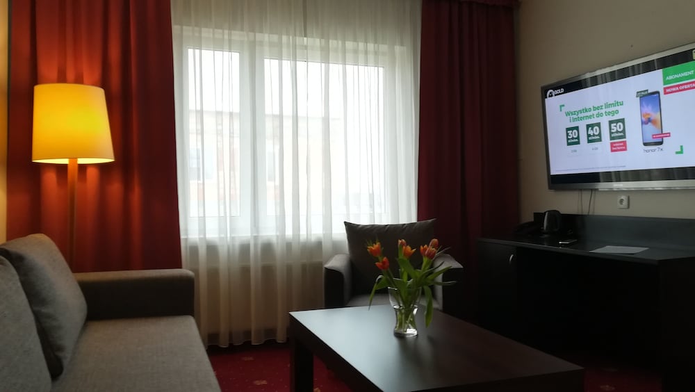 San Remo — hotel in Zgierz