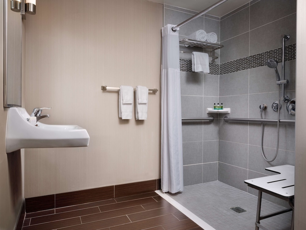 Hilton Garden Inn Los Angeles Redondo Beach - photo 14
