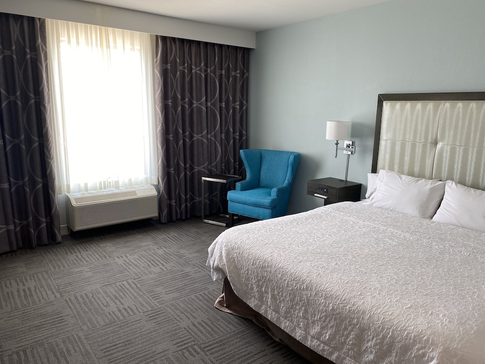 Hampton Inn El Reno - photo 11