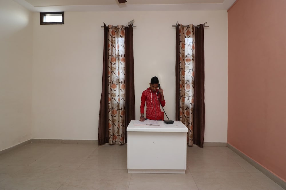 OYO 23246 Mann Bed And Breakfast