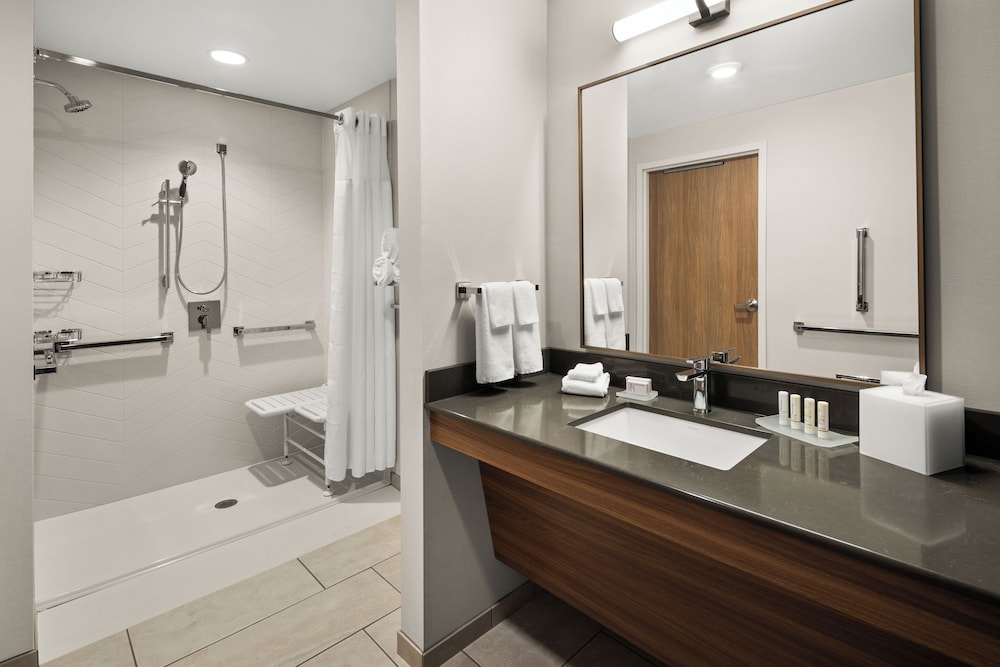 Fairfield Inn & Suites by Marriott Duluth - photo 12