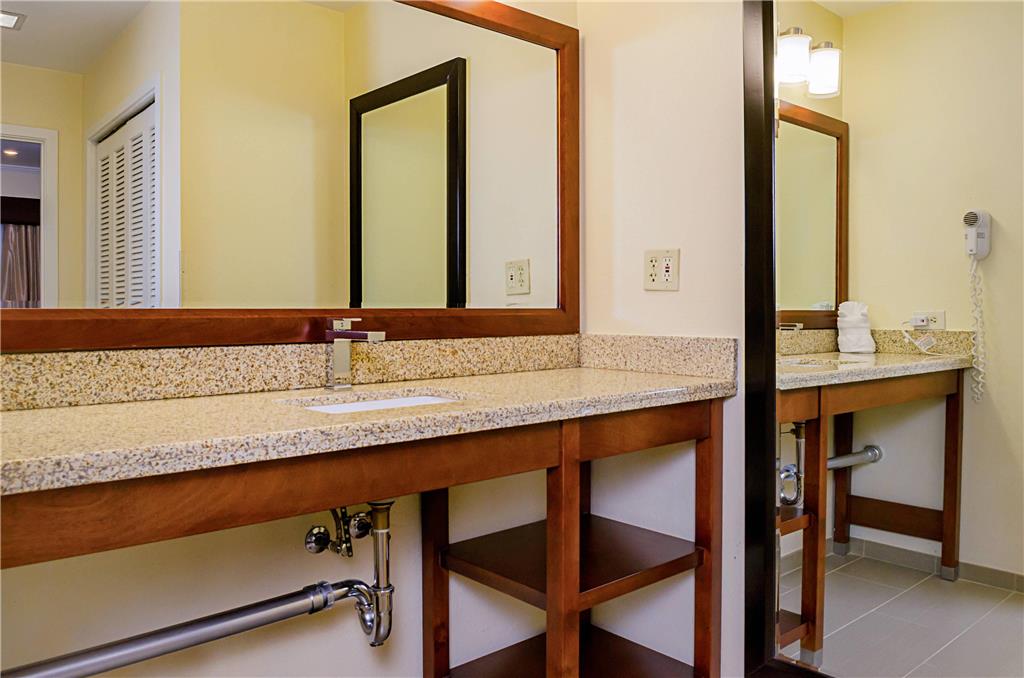 Comfort Inn Monterey Peninsula Airport - photo 19