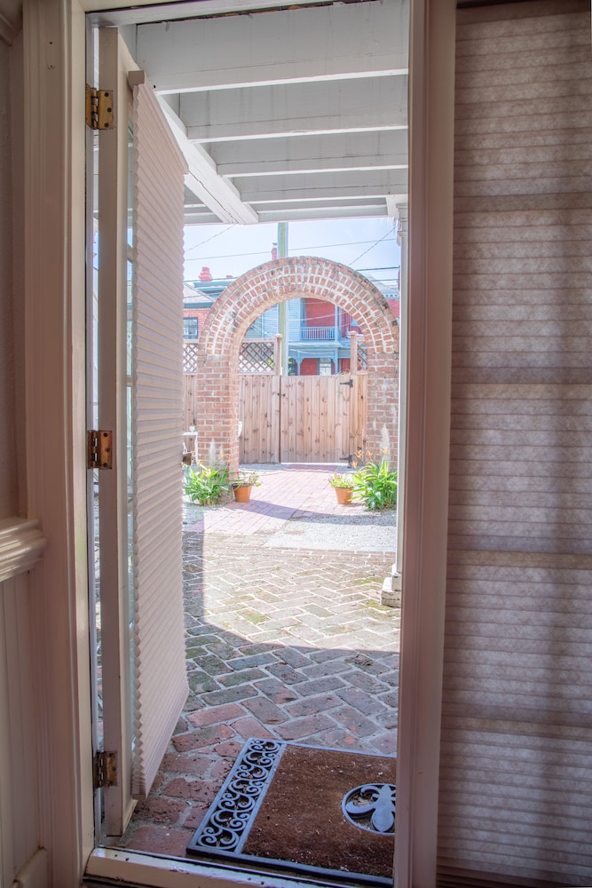 Justine Inn Savannah - photo 41