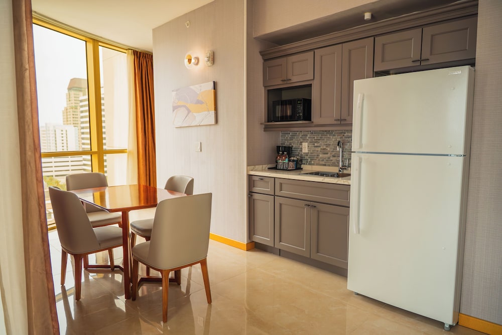 Galaxy Hotel - photo 19