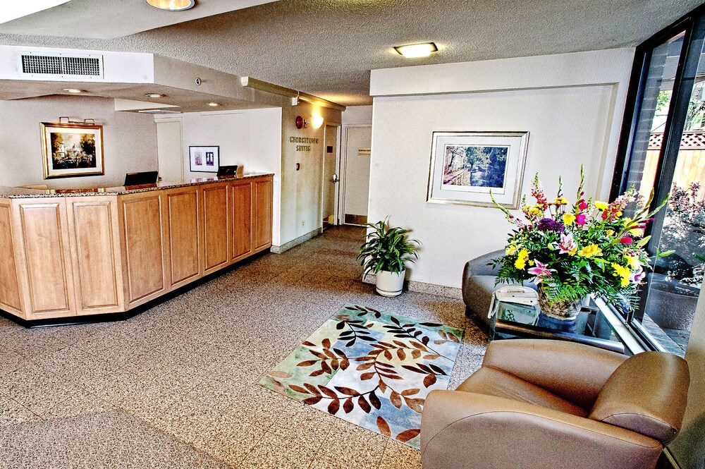 Georgetown Suites Harbour - photo 7