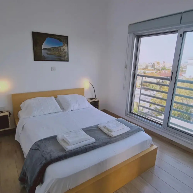58 LIM Stay Mystique Apartment