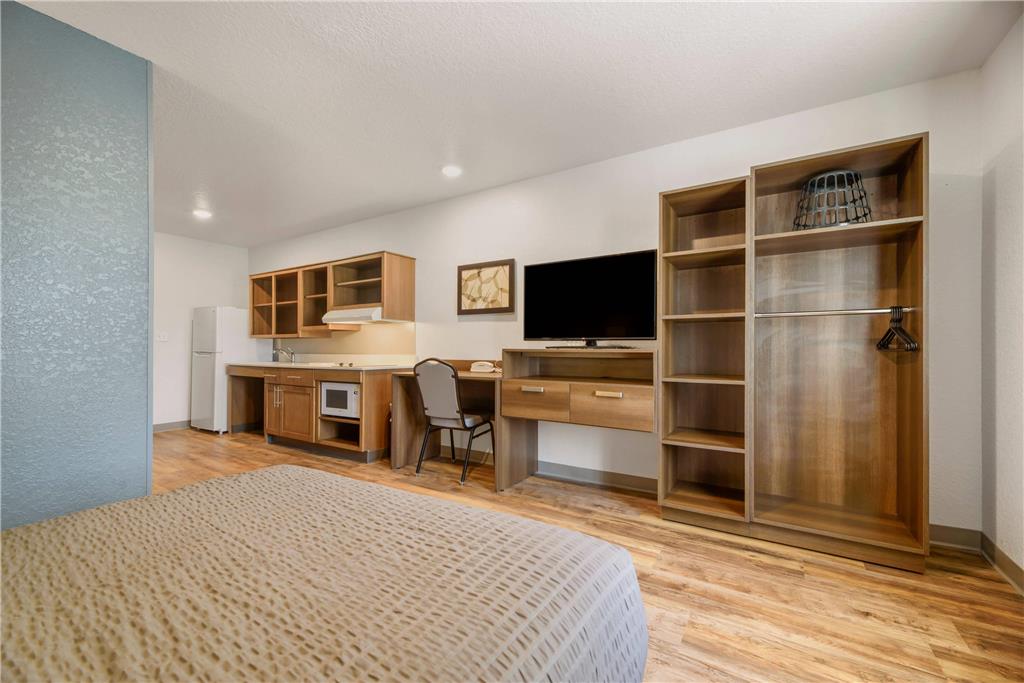 WoodSpring Suites Orlando I 4 & Convention Center - photo 22