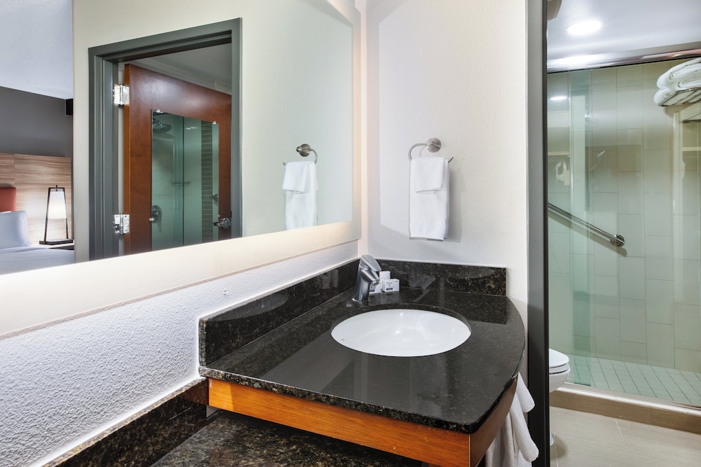 Candlewood Suites Cincinnati Northeast Mason by IHG - photo 27