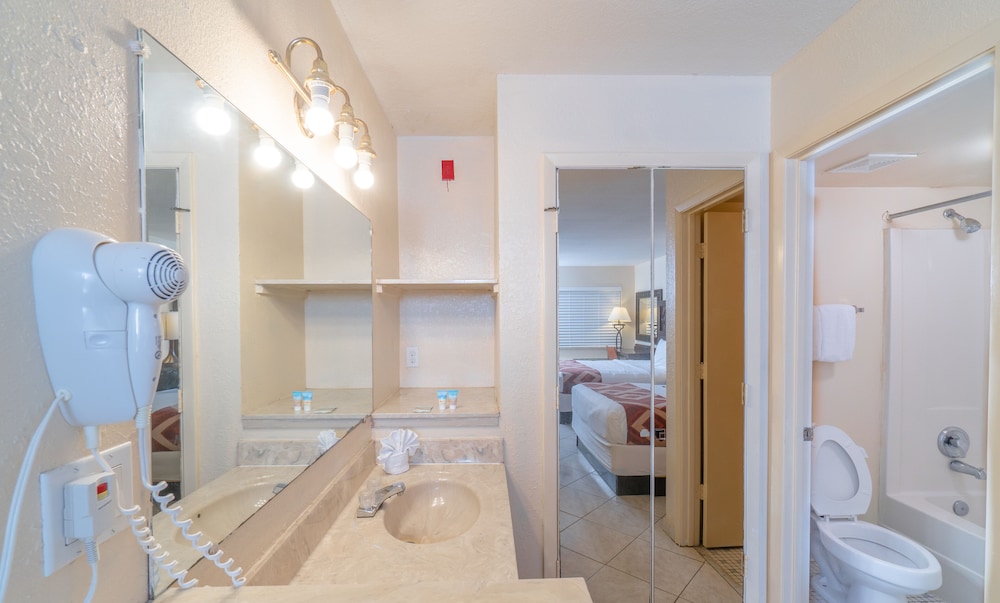 Sevilla Inn - photo 20