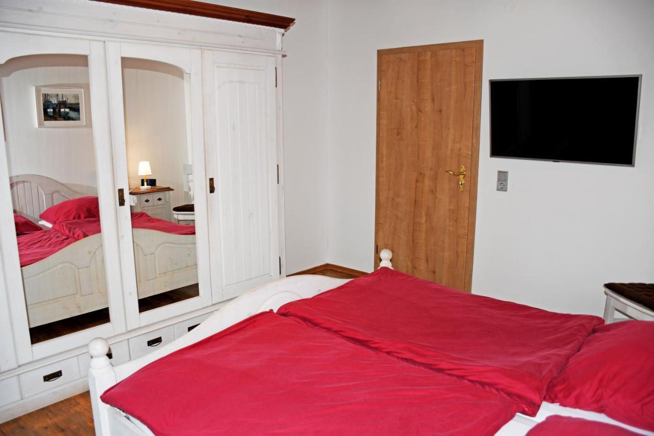 Reetdachfachwerkvilla am Wiesengrund — 4-Star Luxury Hotel in Bergen Auf Ruegen, Germany
