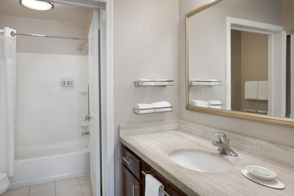 Residence Inn by Marriott Savannah Downtown Historic Distric - photo 22