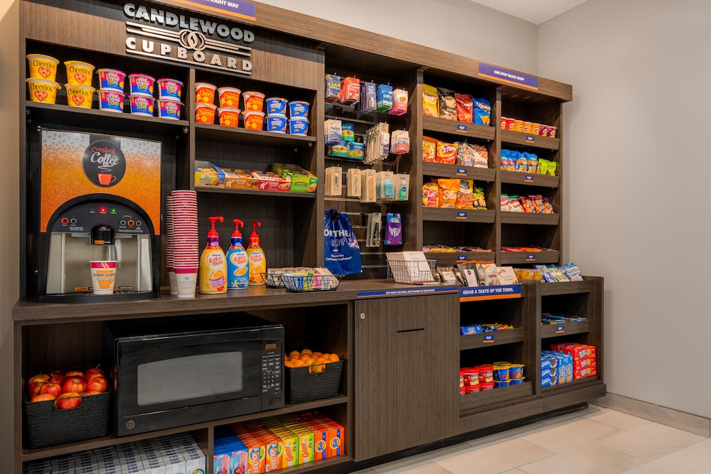 Candlewood Suites Cookeville an IHG Hotel - photo 3