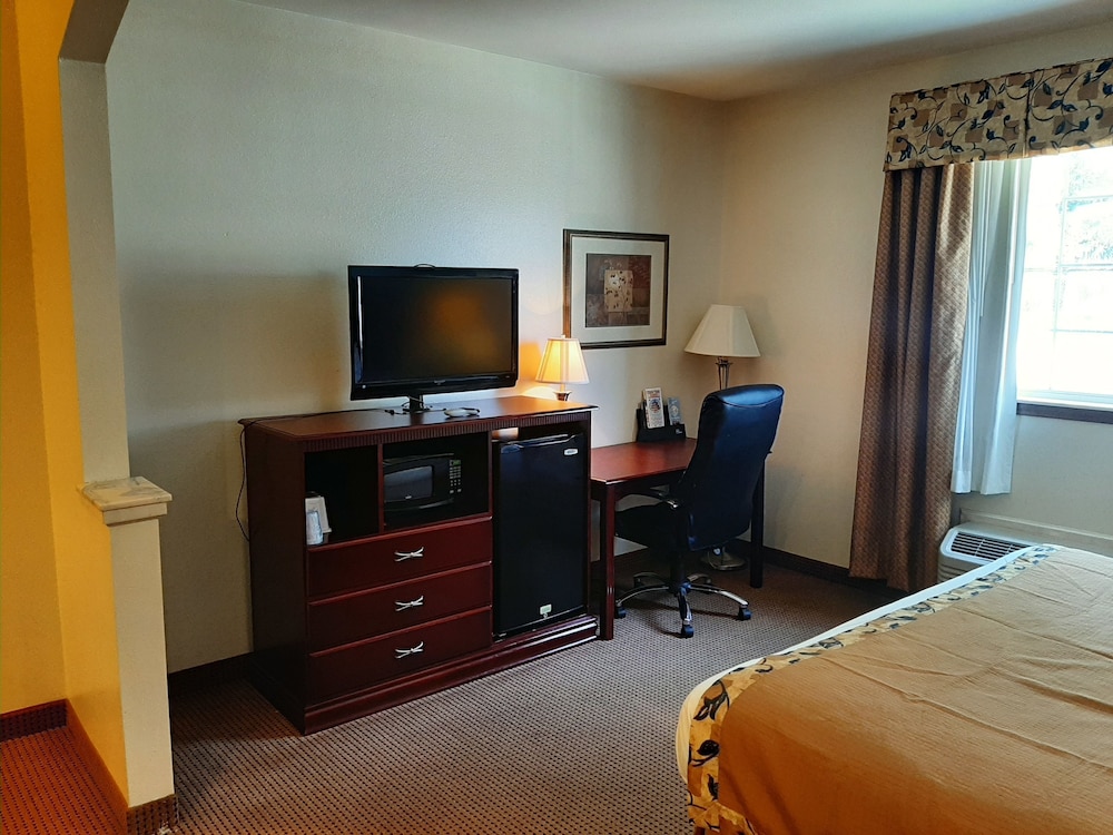 The Regal Hotel - photo 18