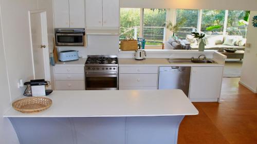The Deckhouse at Lonnie — Point Lonsdale — photo 5