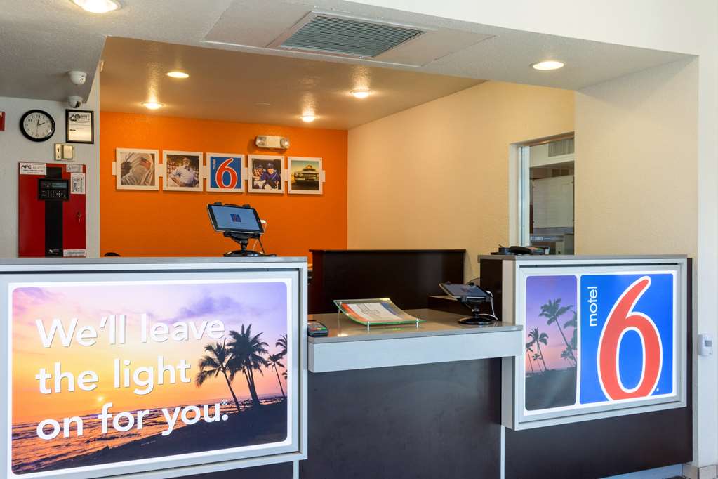 Motel 6 Mojave CA - photo 27
