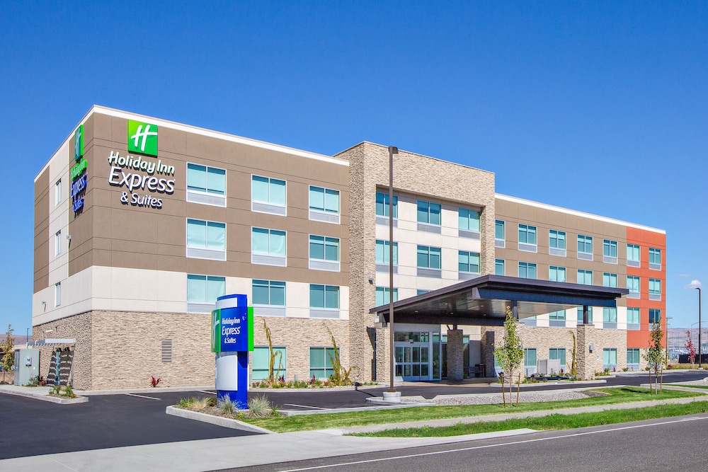 Holiday Inn Express and Suites Union Gap Yakima Area by IHG - carbon neutral hotel in Yakima