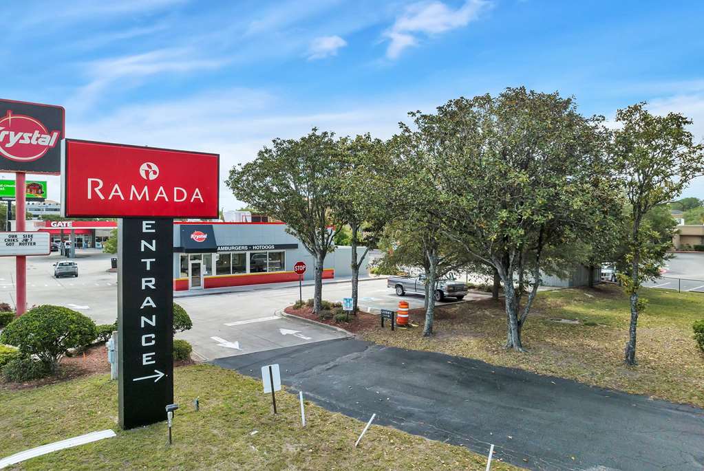 Ramada by Wyndham Jacksonville I 95 by Butler Blvd - photo 14