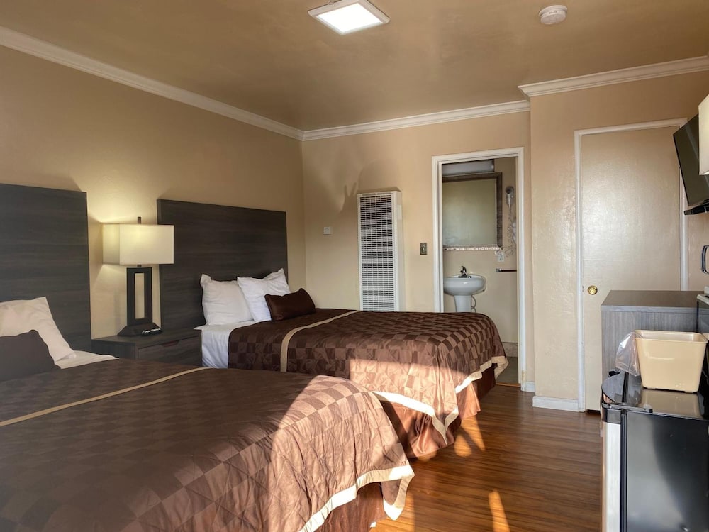 Holland Inn & Suites - photo 14