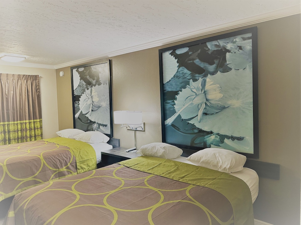 Super 8 by Wyndham Picayune - photo 7
