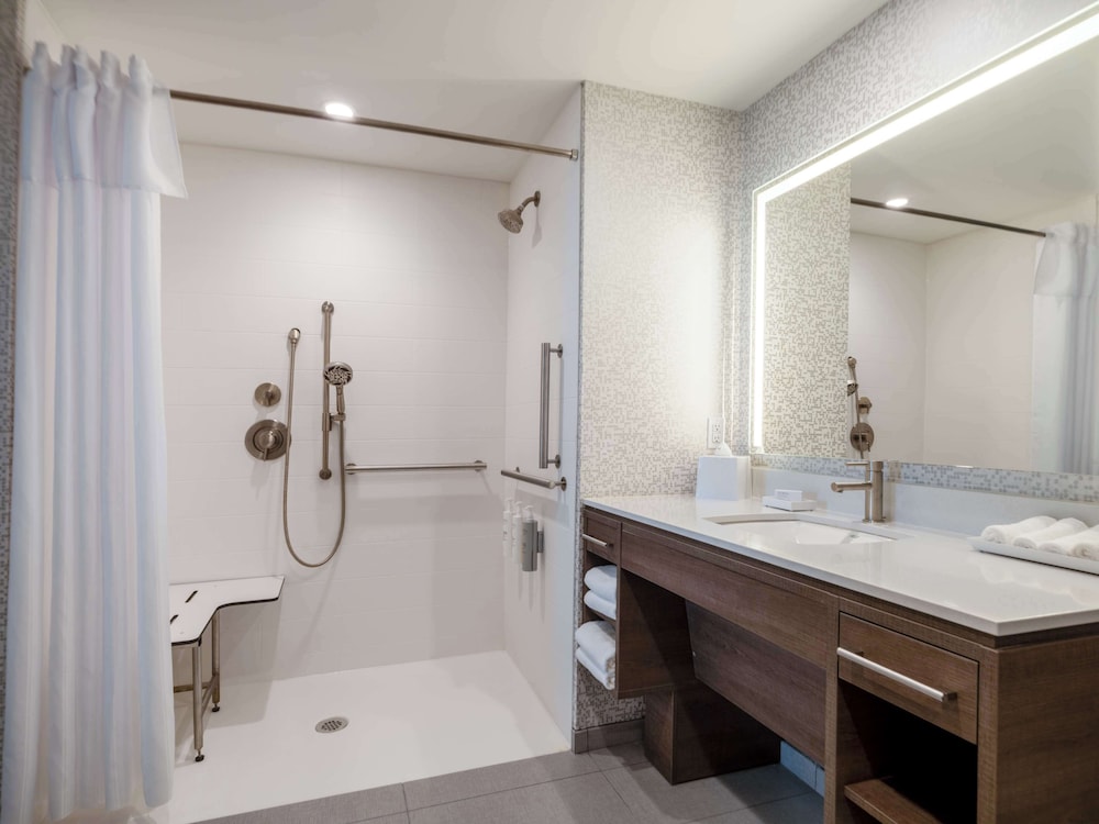 Home2 Suites by Hilton Santa Rosa Beach - photo 31