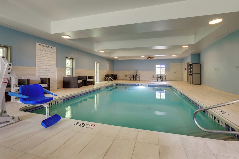 Holiday Inn Express Hotel & Suites Hinesville East Fort Stewart - photo 103