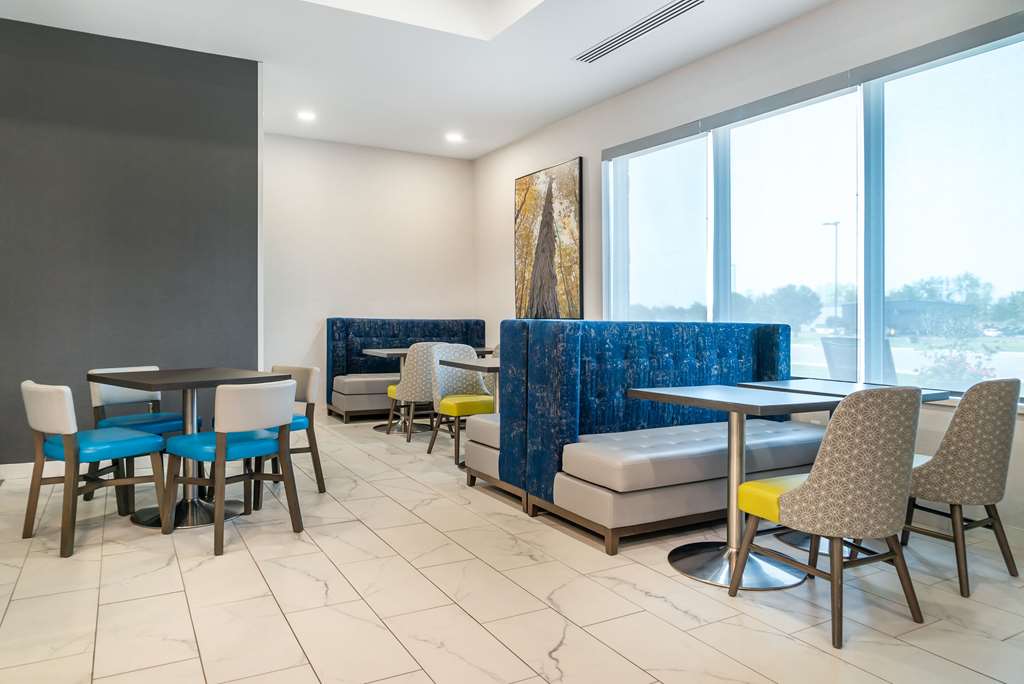 Comfort Inn & Suites Adrian - photo 41