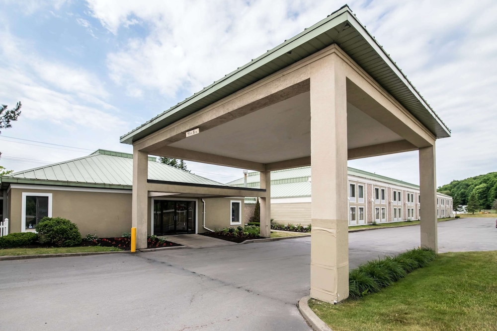 Clarion Inn & Suites University Area - featured photo
