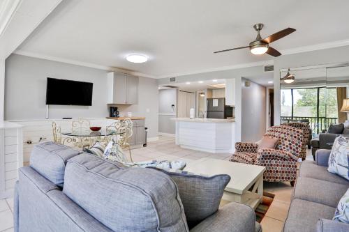 Midnight Cove II 823 — 4-Star Luxury Hotel in Siesta Key, United States