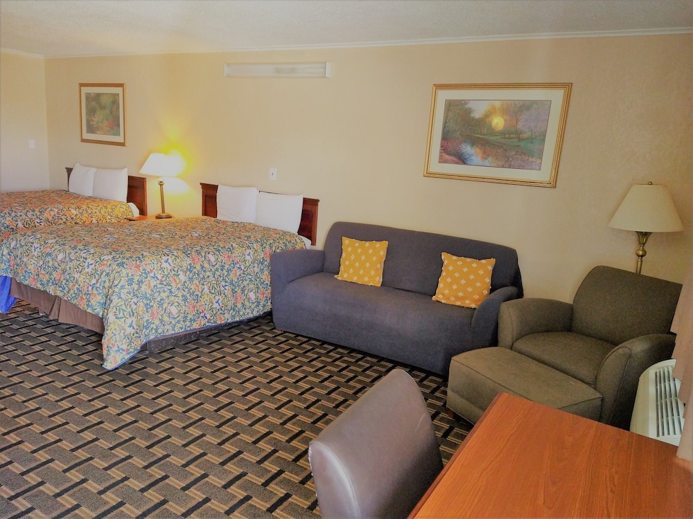 Grand View Plaza Inn & Suites - photo 60