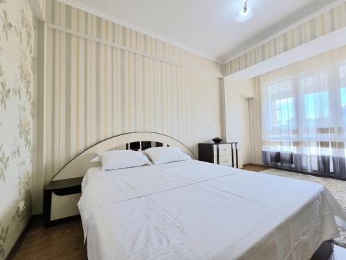 Central 67 m Apartment Walk Everywhere Fast WiFi Self Check in — 4-Star Luxury Hotel in Chisinau, Moldova